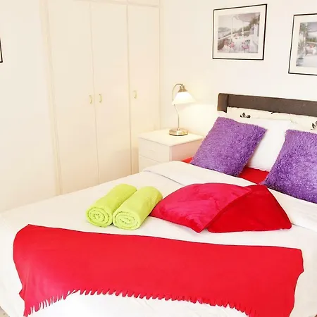 Lazaros Center 2 Bedroom * Larnaca